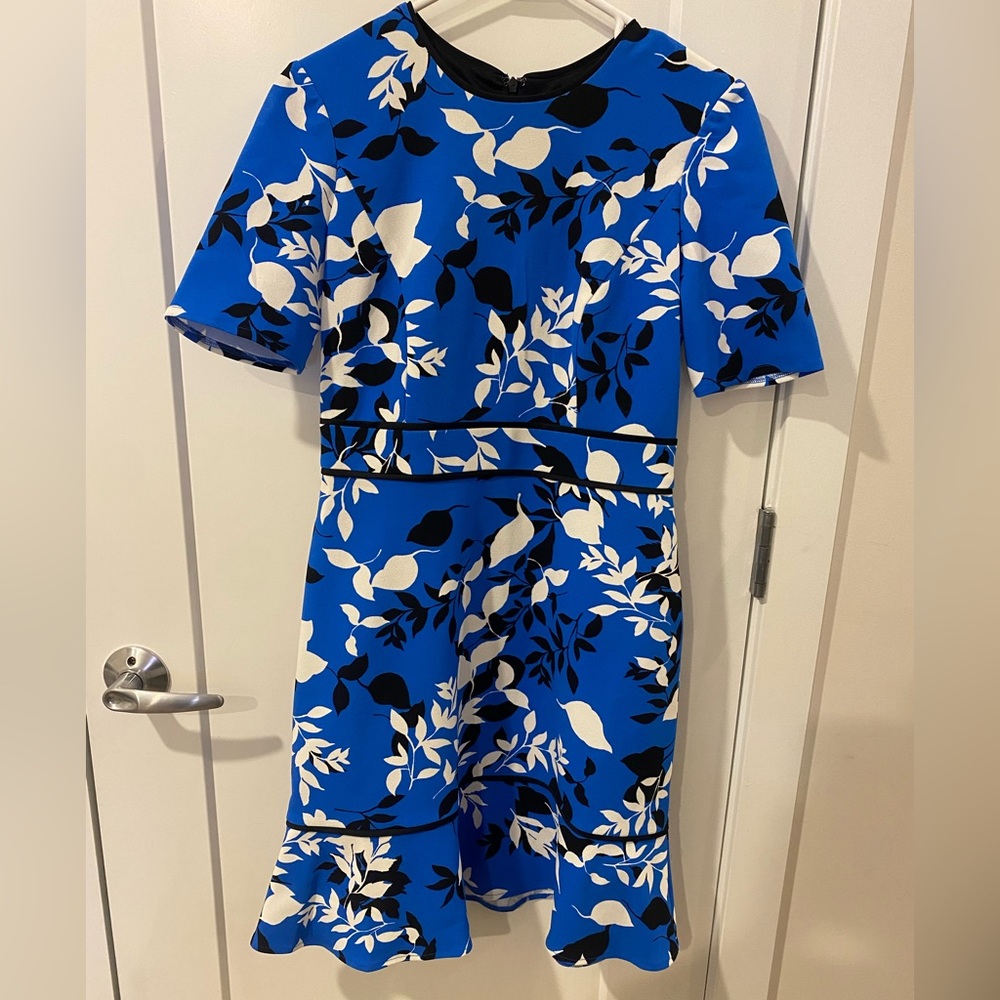 Maggy London Short Sleeve Ruffle Hem A-Line Dress